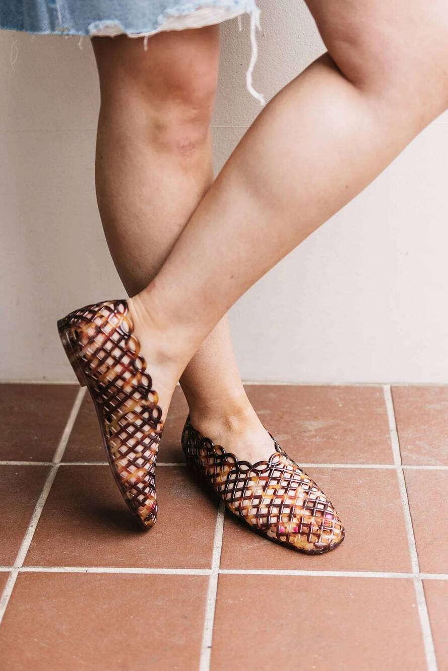 NEW STEVE MADDEN women's grove jelly flats in tortoise